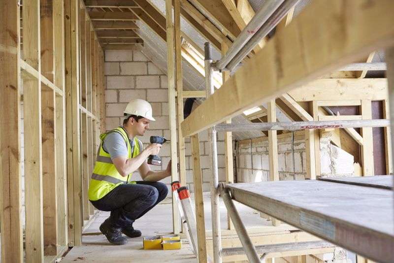 Bauen, aber sicher - Gefahren beim Hausbau erkennen und vorbeugen