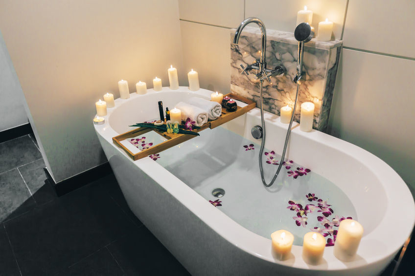 Entspannungsort Badezimmer: die perfekte Wellness-Badewanne aussuchen!